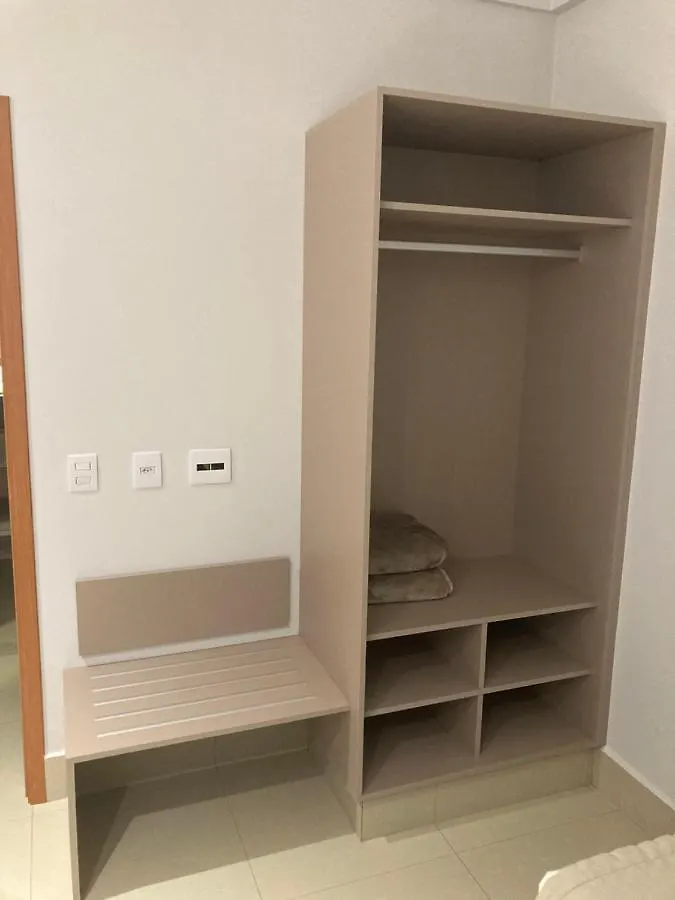 Ξενοδοχείο με διαμερίσματα Lagoa Ecotowers Caldas Novas Βραζιλία